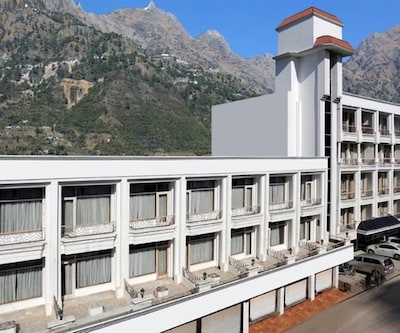 Hotel Subash International